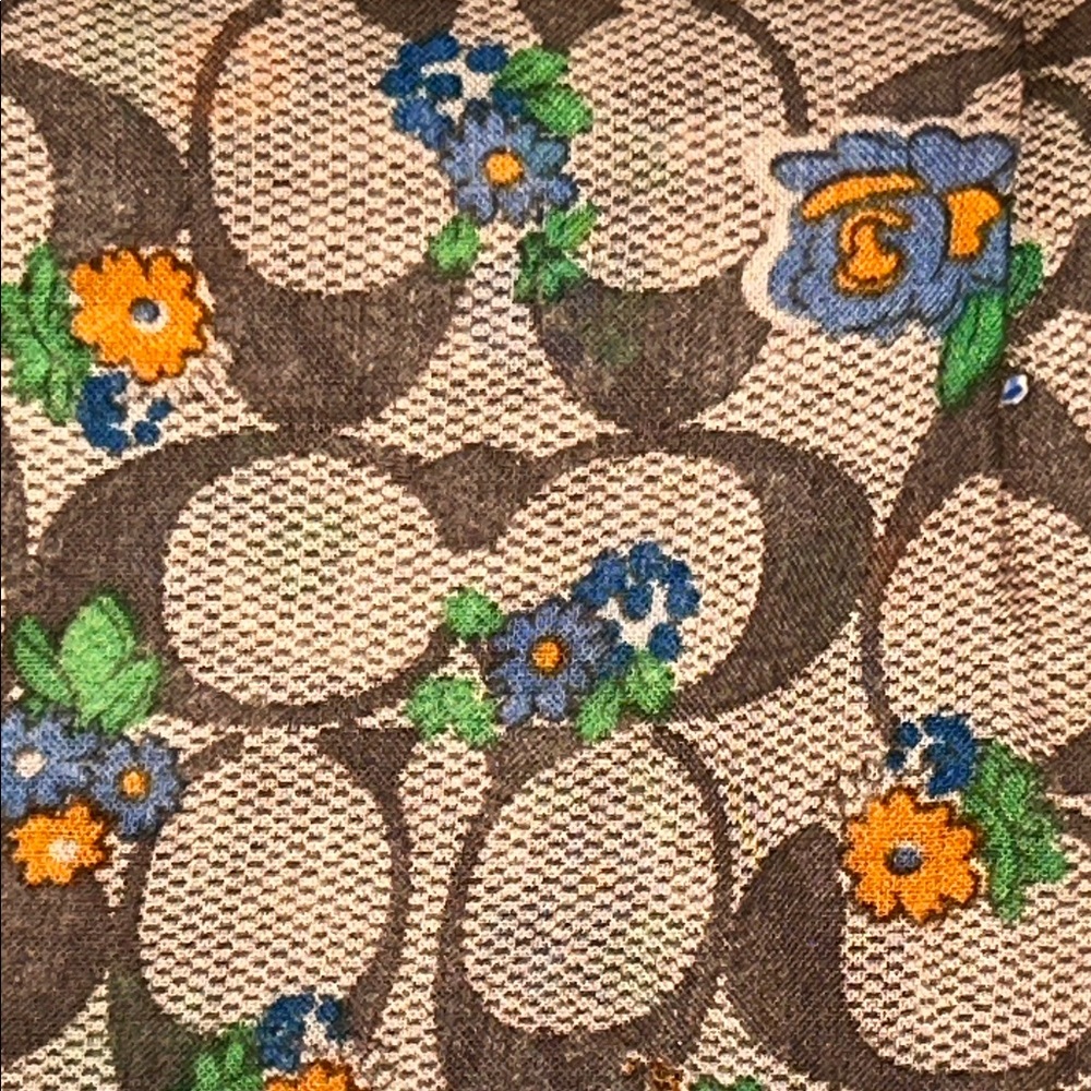 Coach Signature Floral Badlands Oblong Scarf, NWT - Picture 8 of 8